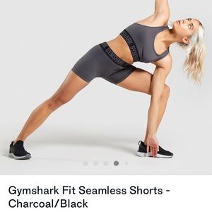 Gymshark Fit Seamless Shorts - Charcoal - Medium